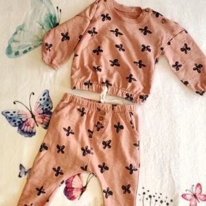 Baby girl butterfly jogger outfit